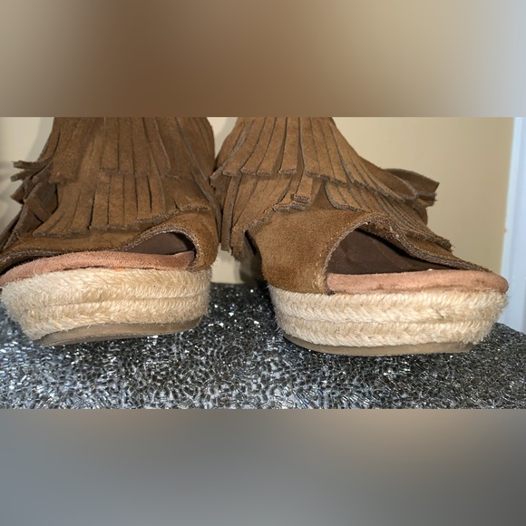 MINNETONKA suede fringe espadrille wedges women’s size 9 - Picture 17 of 17